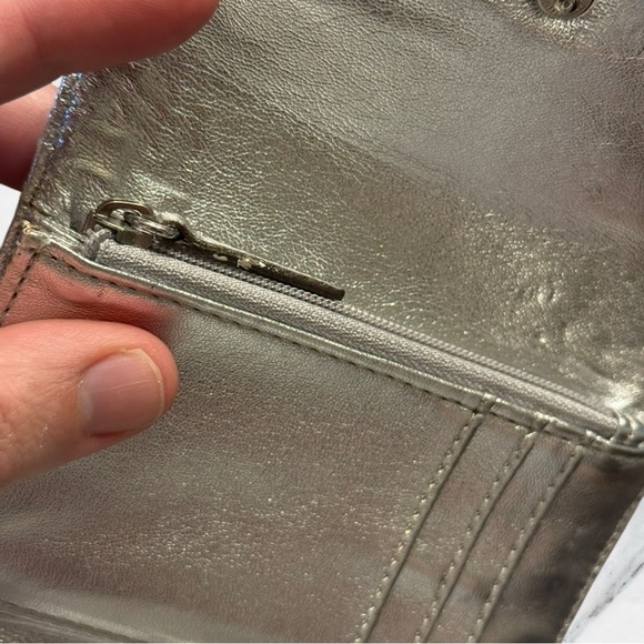 Michael Kors Vintsge Y2K Metallic Silver Wristlet and Phone Case Wallet - Picture 12 of 15